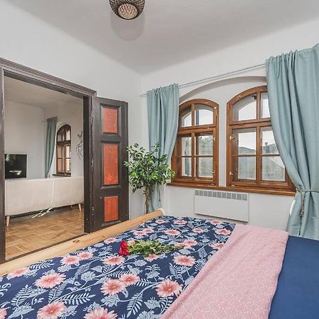 Carolina'S Romantic Apartment Hradec Králové 외부 사진