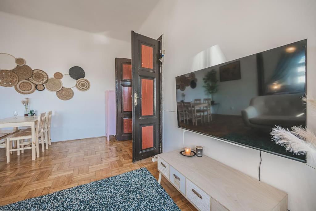 Carolina'S Romantic Apartment Hradec Králové 외부 사진